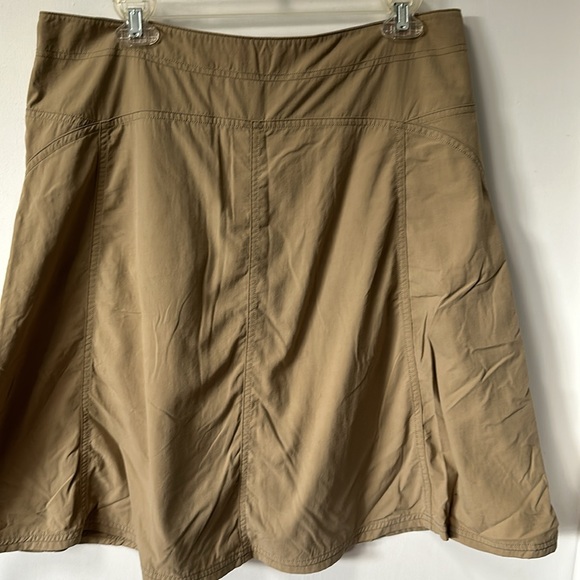 Mountain Hardwear, size 10, tan Annie Oakley skirt - Picture 3 of 4
